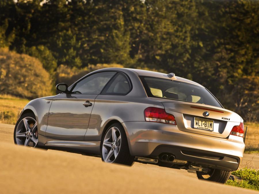  BMW 135i Coupe 2008 года  (US) (фото 4 из 22)